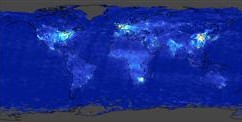 　２００３年の世界の二酸化窒素放出量マップ。明るい地域が発生量の多い部分で、中国の発生量が多いのが分かる（ＮＡＳＡ提供）
